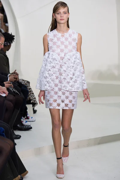 Look 29